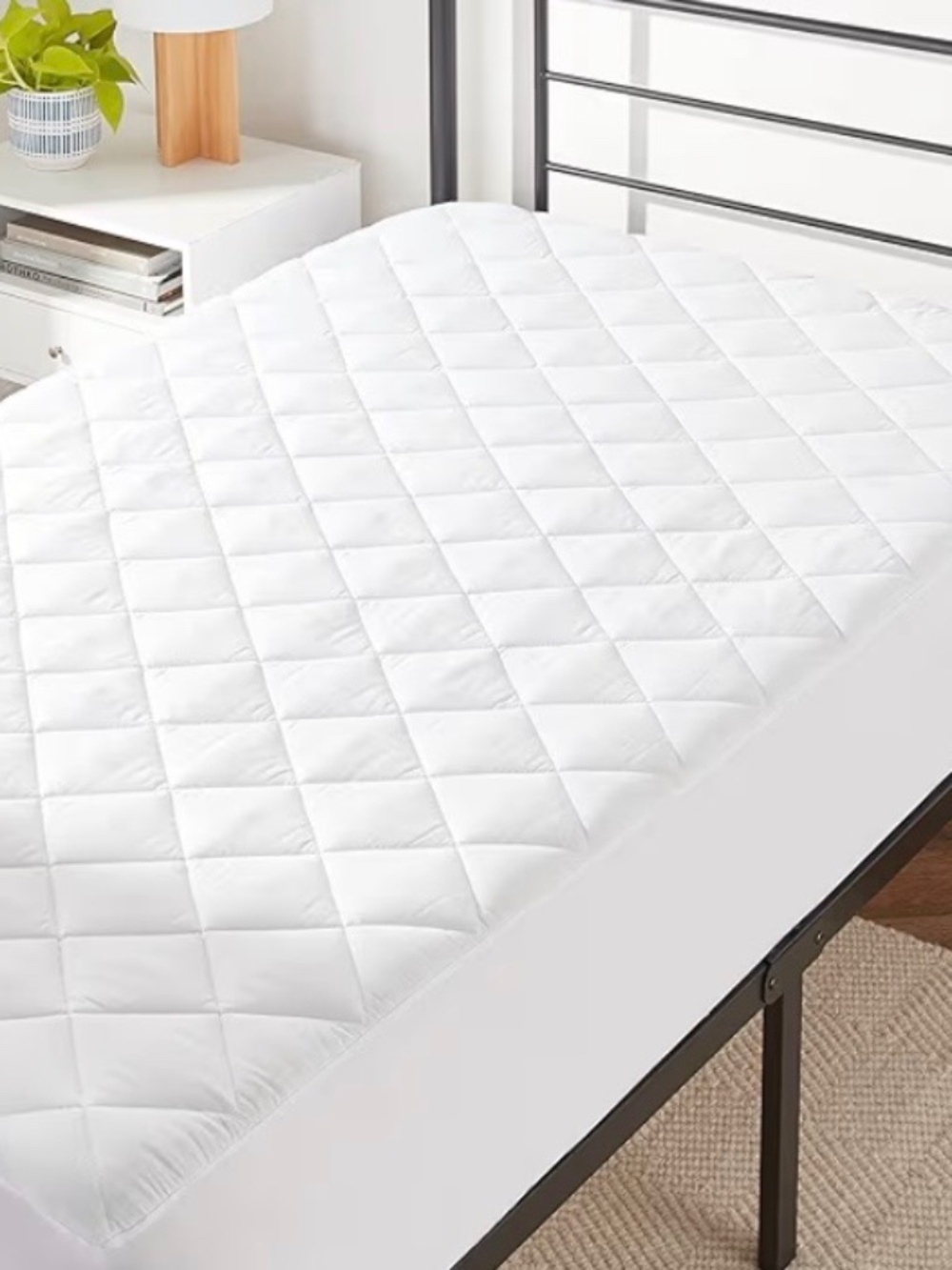 NewPoint White Down alternative set of 2 twin mattress covers with deep pockets
